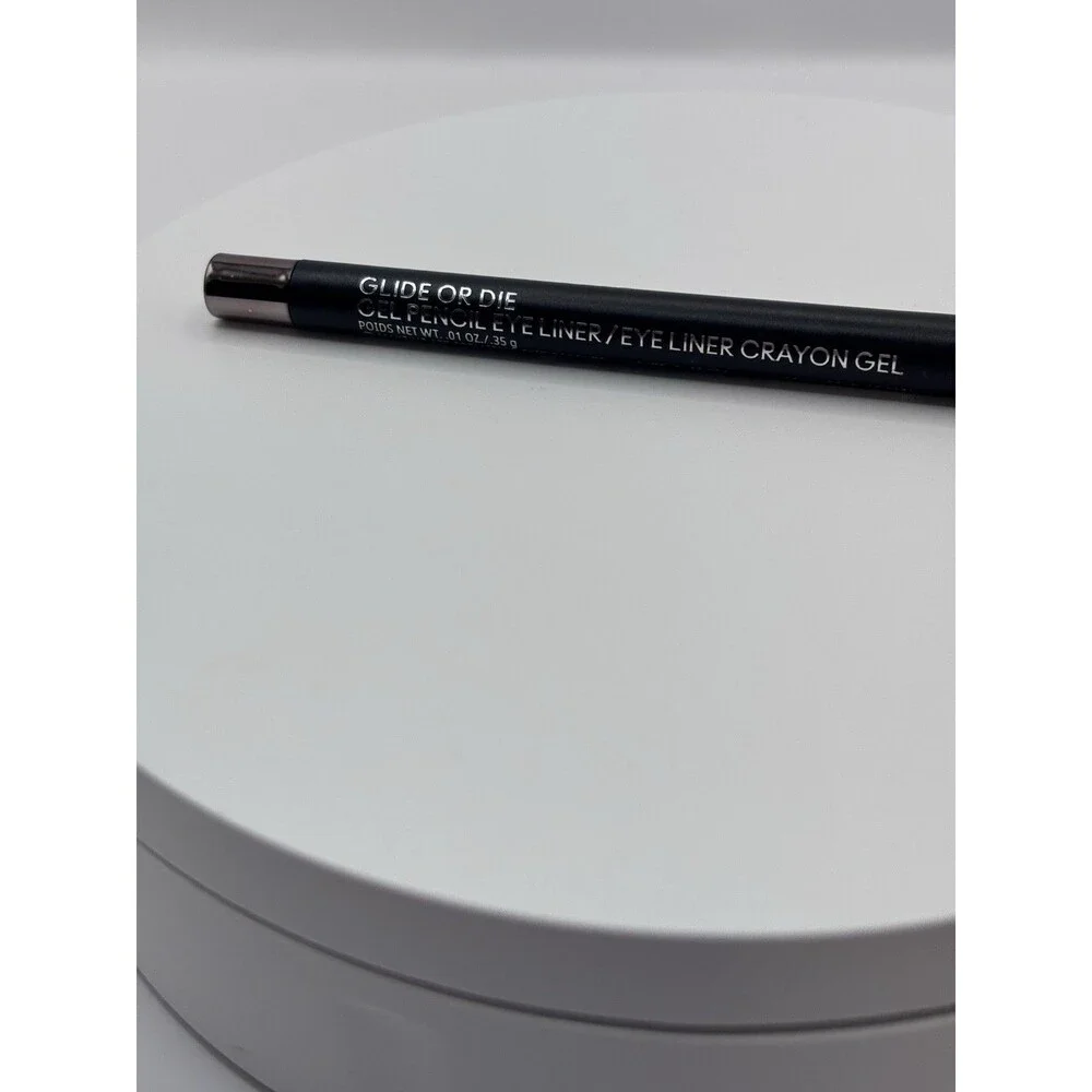 MAC * GLIDE OR DIE * CARBON BLACK COLOUR EXCESS PENCIL EYE LINER FULL SIZE